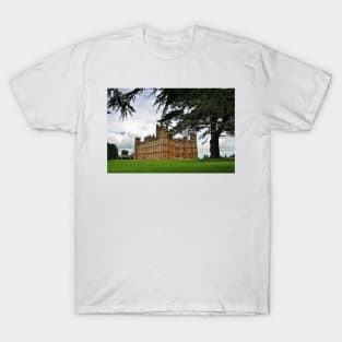 Highclere Castle Downton Abbey Hampshire England UK T-Shirt